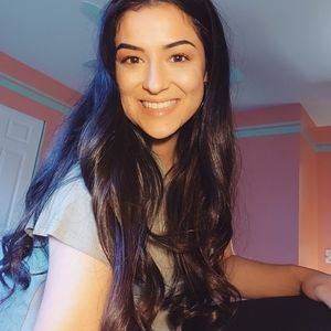 Meet your Posher, Noemi